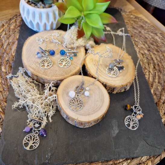 ARBRE DE VIE  collier  argenté fermoir à l'avant