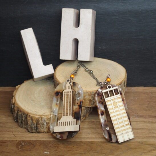 PERRET collier acrylique monument du Havre beige marbré