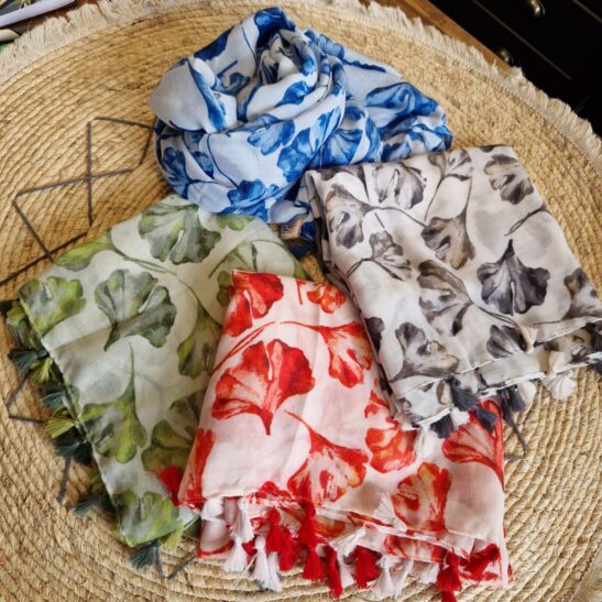 GARANCE foulard aux motifs de ginkgo biloba