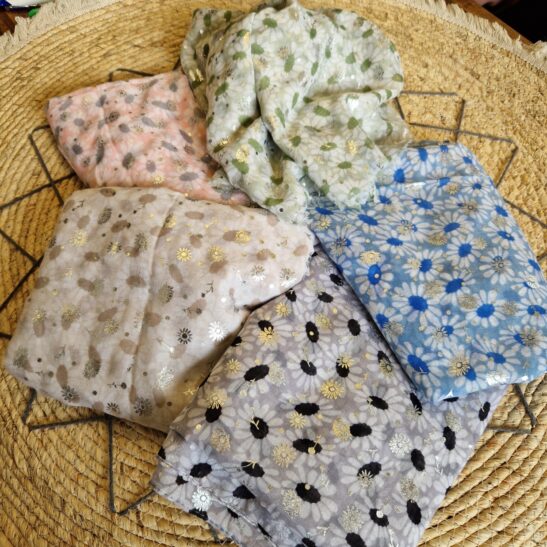 MAGGIE foulard motifs pâquerettes
