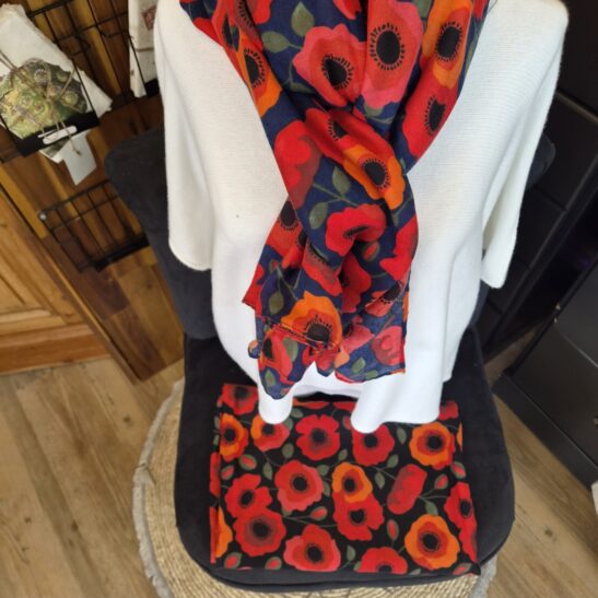 COQUELICOTS foulard avec jolis motifs fleuris